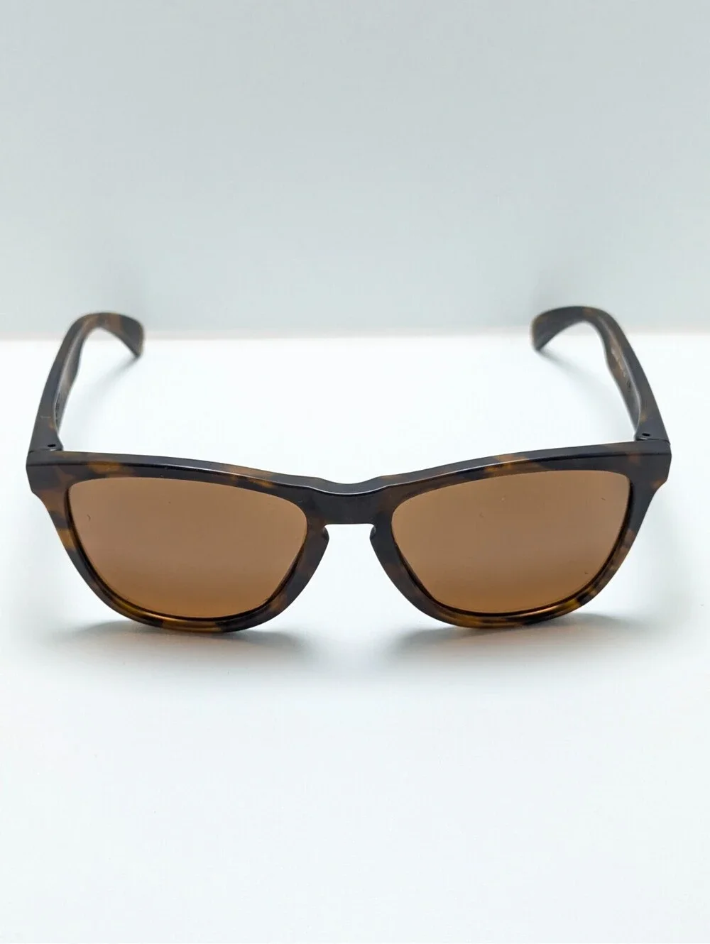 Oakley Frogskins OO9013-C555 Brown Tortoise Square Men's Sunglasses 55-17-139